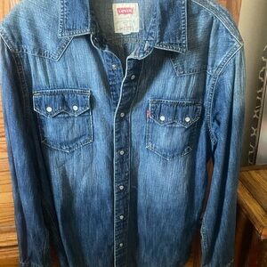 Levi’s denim shirt